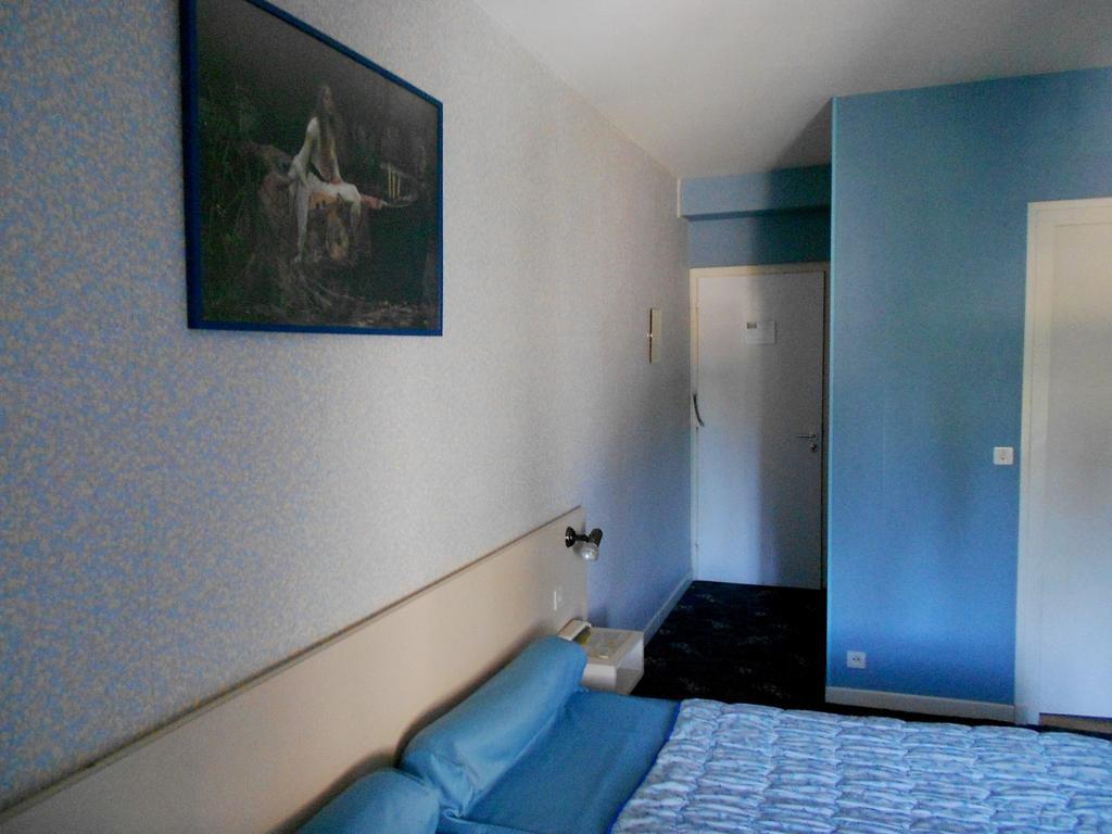 Hotel Restaurant Du Moulin De Barette ブラヴォジー 部屋 写真