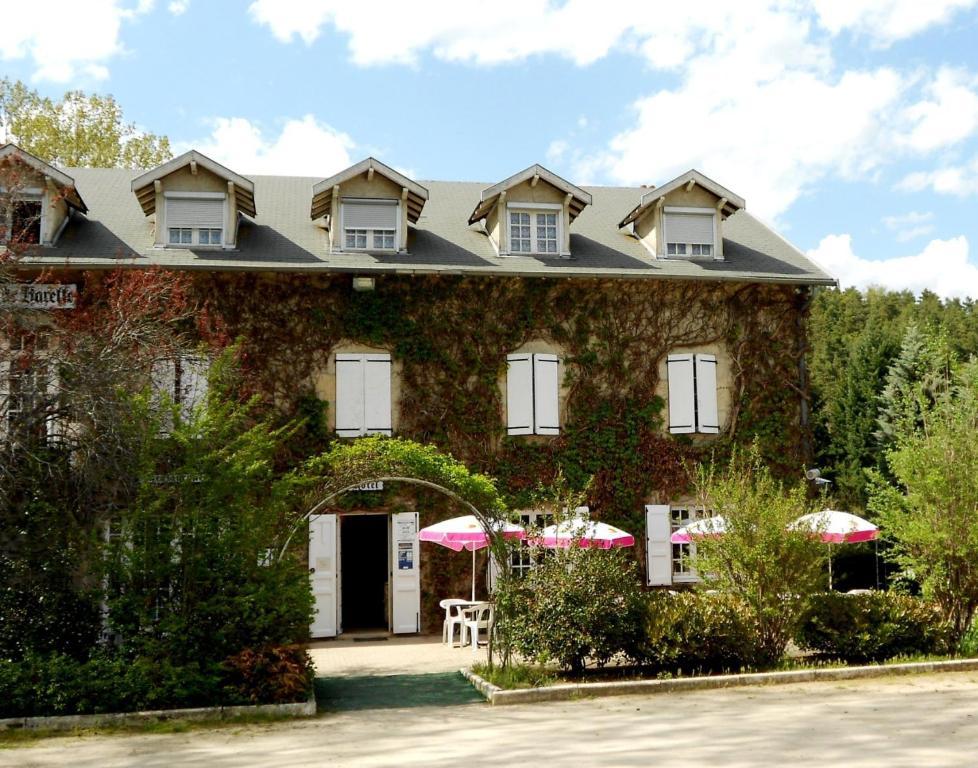 Hotel Restaurant Du Moulin De Barette ブラヴォジー エクステリア 写真