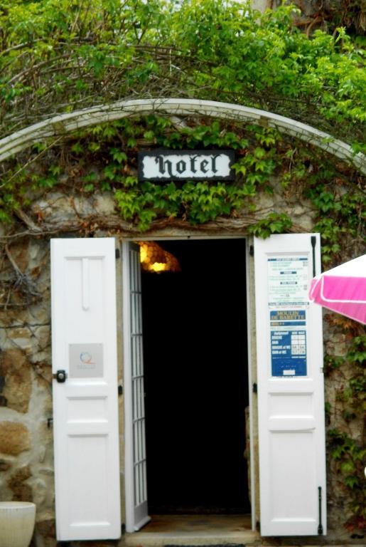 Hotel Restaurant Du Moulin De Barette ブラヴォジー エクステリア 写真